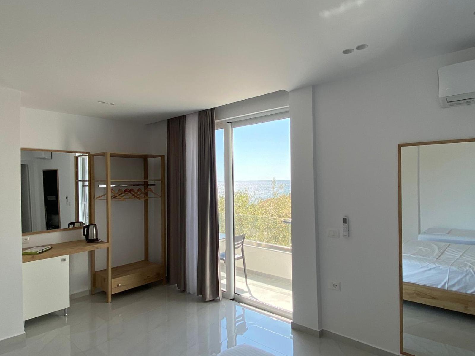 Sea Breeze Villa Sarandë Habitación foto